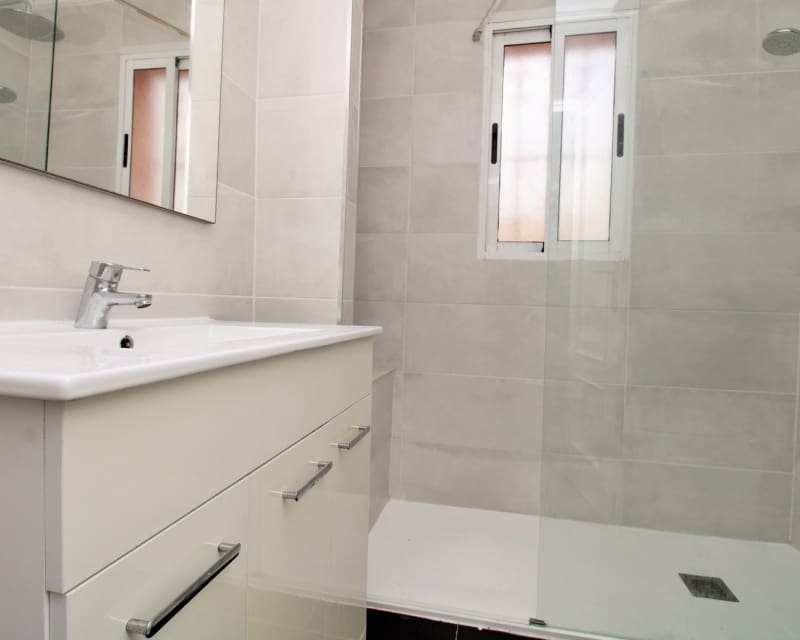 2 chambre Maison de Ville à vendre à Villamartin avec piscine garage - 159 900 € (Ref: 10101491)