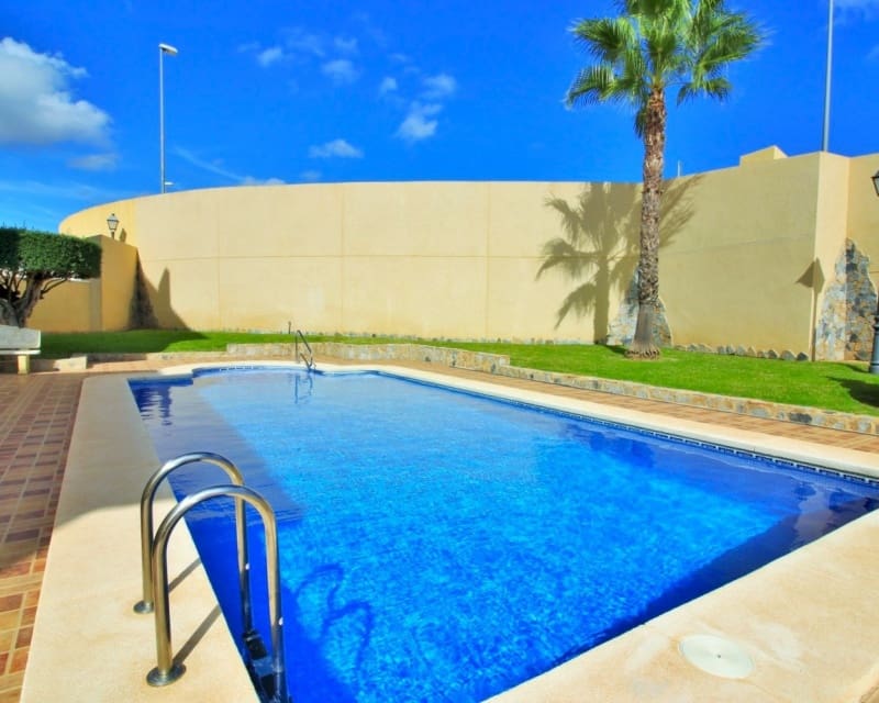 2 chambre Maison de Ville à vendre à Villamartin avec piscine garage - 159 900 € (Ref: 10101491)