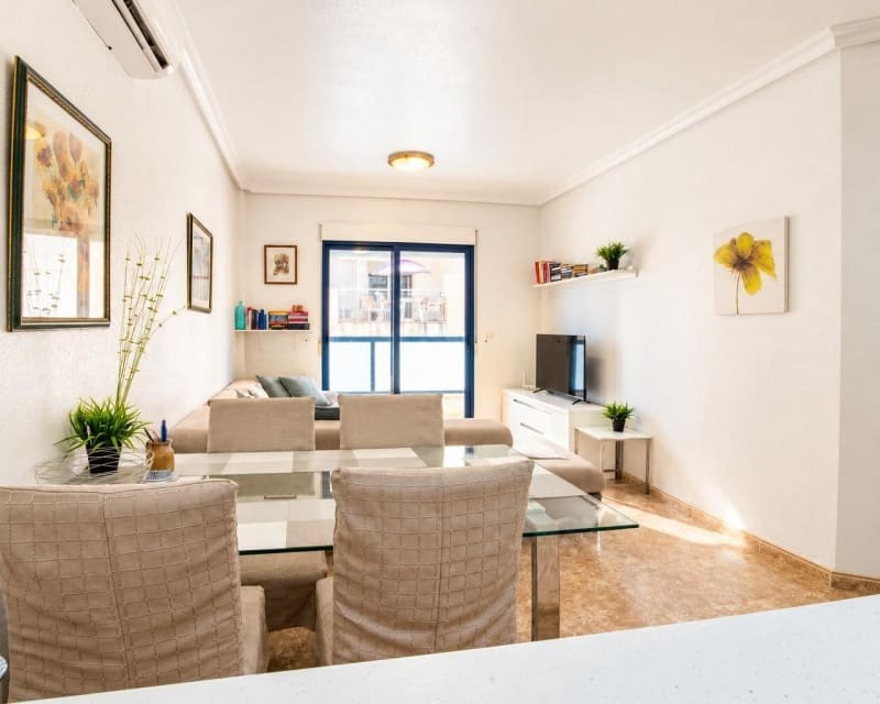 2 sovrum Lägenhet till salu i Cabo Roig med pool - 189 000 € (Ref: 10101492)