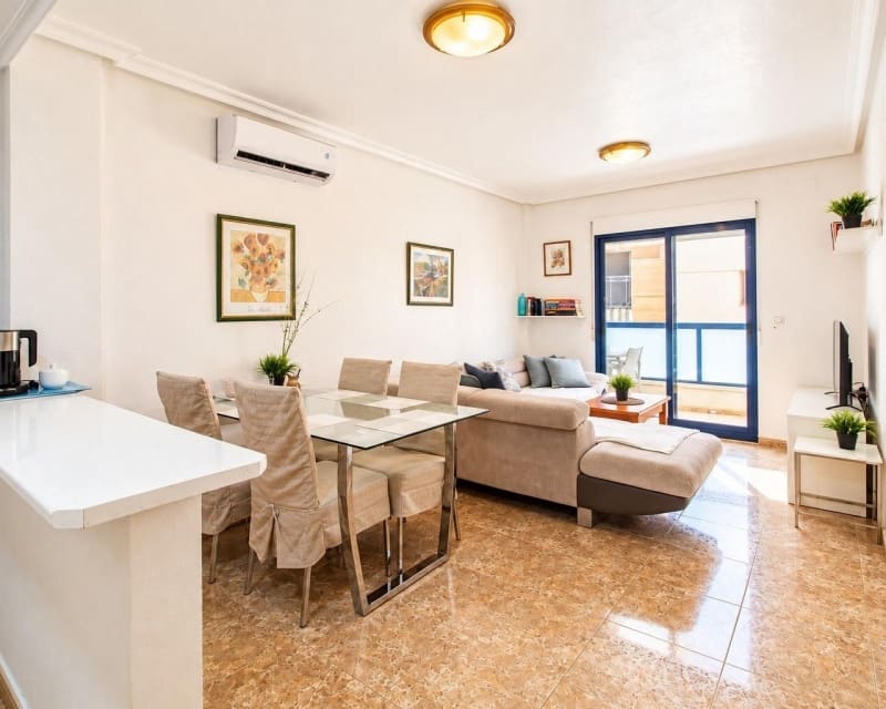 2 sovrum Lägenhet till salu i Cabo Roig med pool - 189 000 € (Ref: 10101492)
