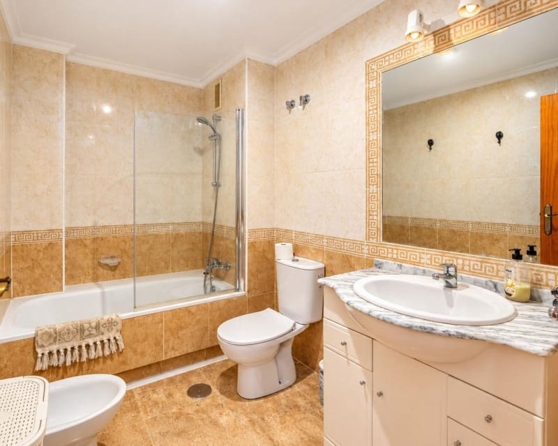 2 sovrum Lägenhet till salu i Cabo Roig med pool - 189 000 € (Ref: 10101492)