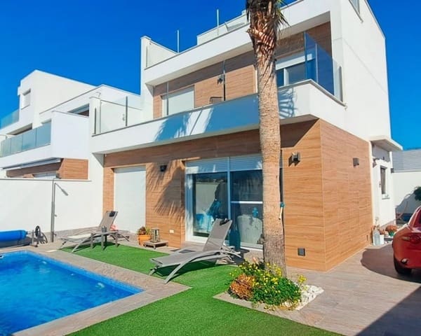 3 soveværelse Villa til salg i Pilar de la Horadada ciudad, Pilar de la Horadada med swimmingpool garage - € 450.000 (Ref: 10101494)