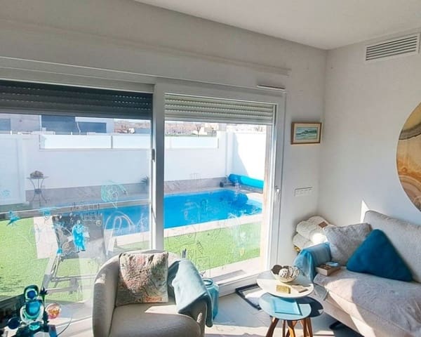 3 soveværelse Villa til salg i Pilar de la Horadada ciudad, Pilar de la Horadada med swimmingpool garage - € 450.000 (Ref: 10101494)