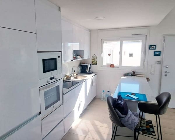 3 soveværelse Villa til salg i Pilar de la Horadada ciudad, Pilar de la Horadada med swimmingpool garage - € 450.000 (Ref: 10101494)