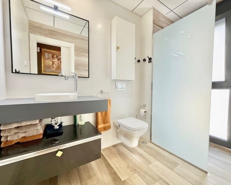 3 Zimmer Villa zu verkaufen in Cabo Roig mit Pool Garage - 570.000 € (Ref: 10101495)