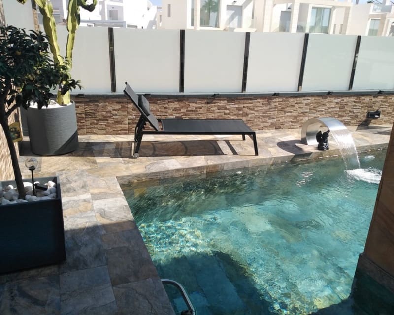 3 Zimmer Villa zu verkaufen in Cabo Roig mit Pool Garage - 570.000 € (Ref: 10101495)