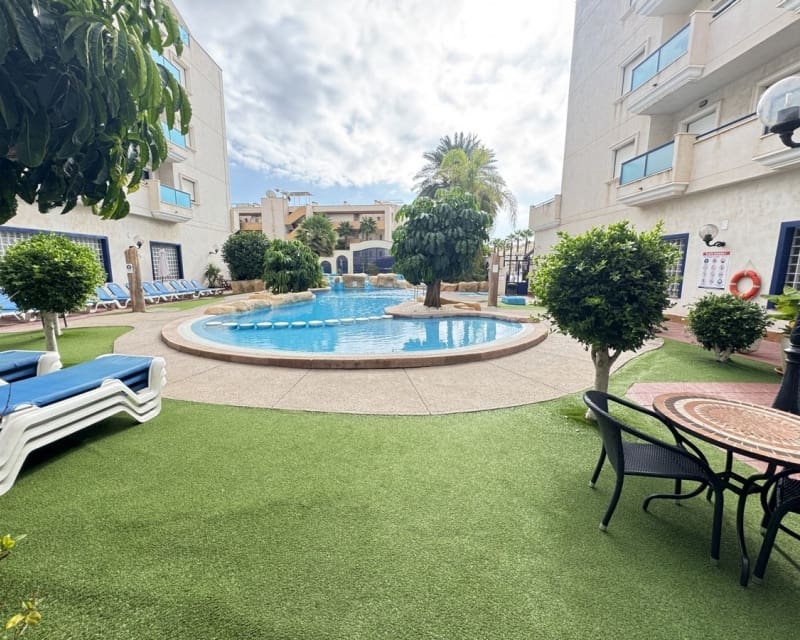 2 sovrum Lägenhet till salu i Cabo Roig med pool garage - 189 995 € (Ref: 10101497)