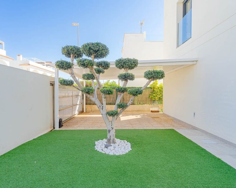 3 camera da letto Villa in vendita in Pueblo Bravo con piscina garage - 458.900 € (Rif: 10101498)