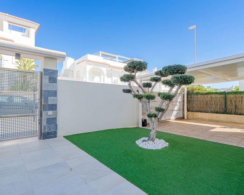 3 camera da letto Villa in vendita in Pueblo Bravo con piscina garage - 458.900 € (Rif: 10101498)