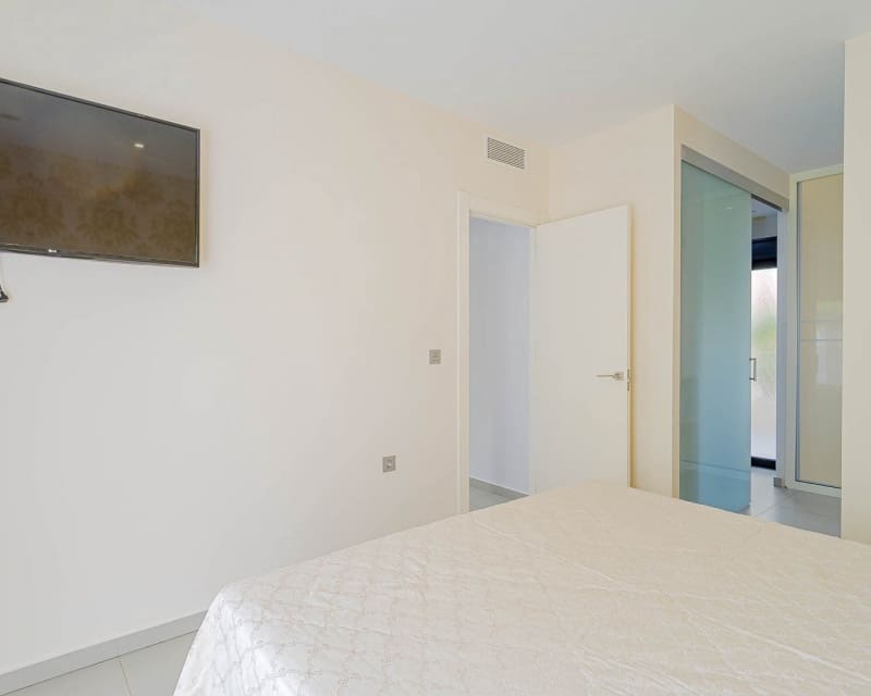3 camera da letto Villa in vendita in Pueblo Bravo con piscina garage - 458.900 € (Rif: 10101498)