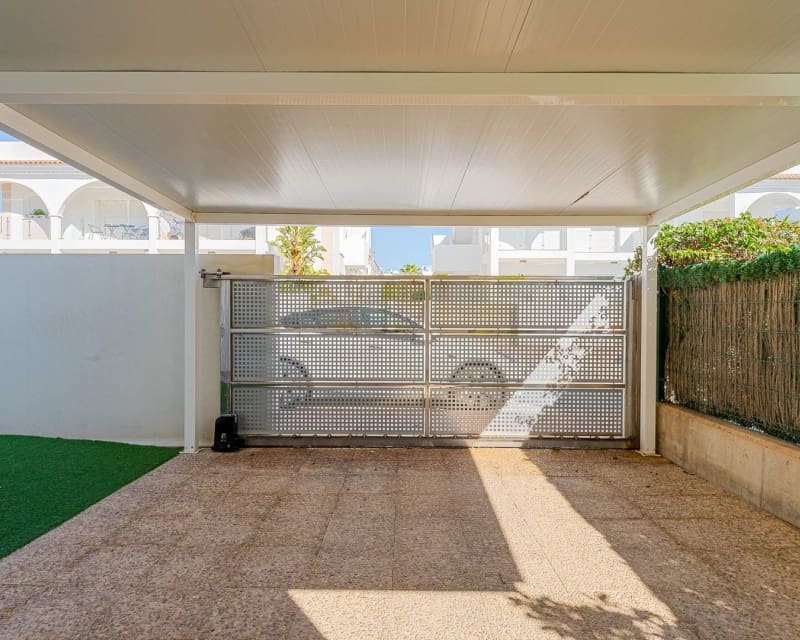 3 camera da letto Villa in vendita in Pueblo Bravo con piscina garage - 458.900 € (Rif: 10101498)