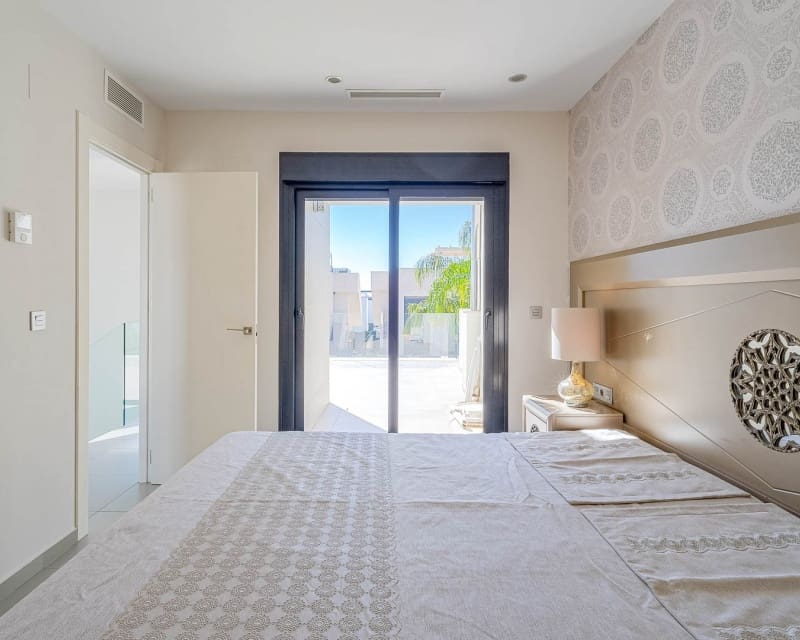 3 camera da letto Villa in vendita in Pueblo Bravo con piscina garage - 458.900 € (Rif: 10101498)