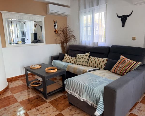 2 bedroom Villa for sale in Cabo Roig, Orihuela with pool - € 220,000 (Ref: 10101500)