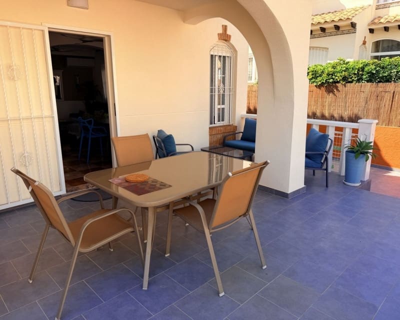 2 bedroom Villa for sale in Cabo Roig with pool - € 220,000 (Ref: 10101500)