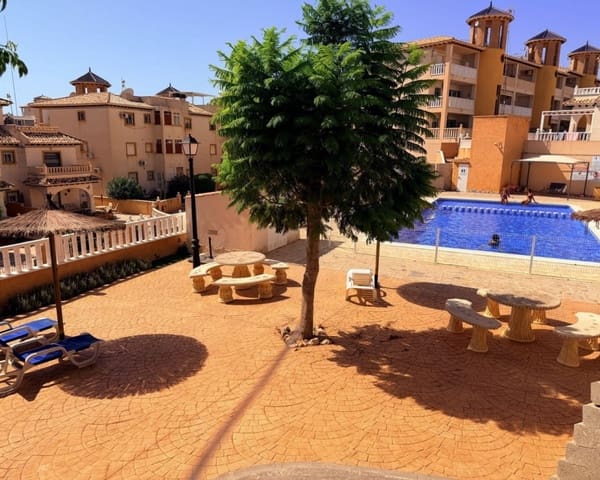 2 bedroom Villa for sale in Cabo Roig, Orihuela with pool - € 220,000 (Ref: 10101500)