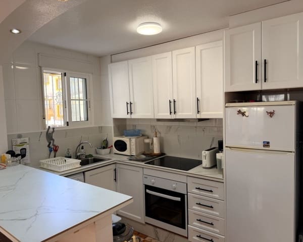 2 bedroom Villa for sale in Cabo Roig, Orihuela with pool - € 220,000 (Ref: 10101500)