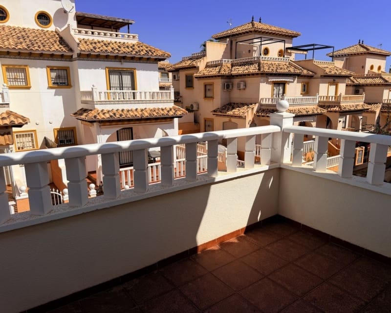 2 bedroom Villa for sale in Cabo Roig with pool - € 220,000 (Ref: 10101500)