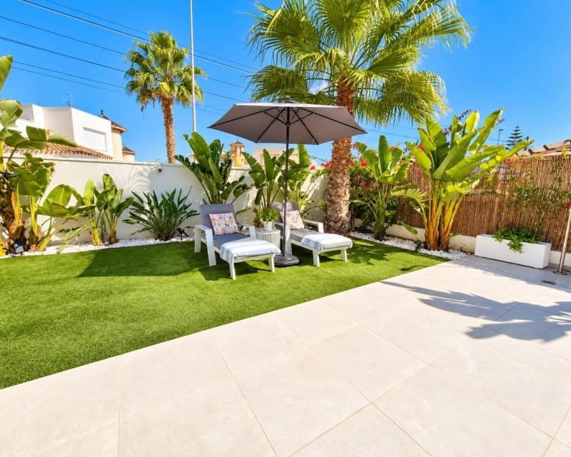 3 Zimmer Villa zu verkaufen in Cabo Roig mit Pool Garage - 749.000 € (Ref: 10101501)
