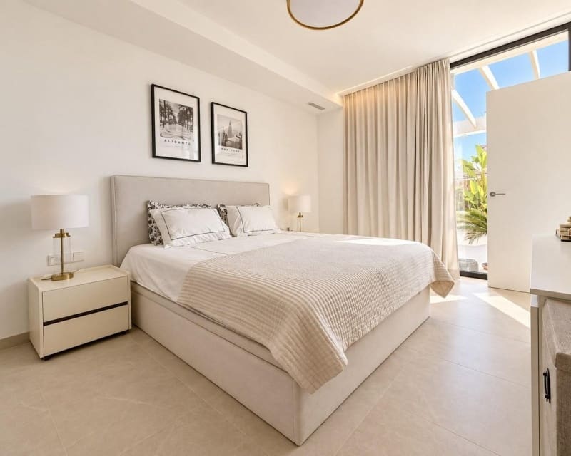 3 Zimmer Villa zu verkaufen in Cabo Roig mit Pool Garage - 749.000 € (Ref: 10101501)