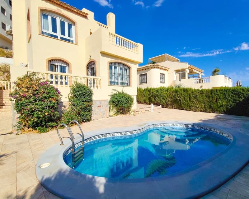 3 quarto Moradia para venda em Villamartin com piscina - 429 995 € (Ref: 10101502)