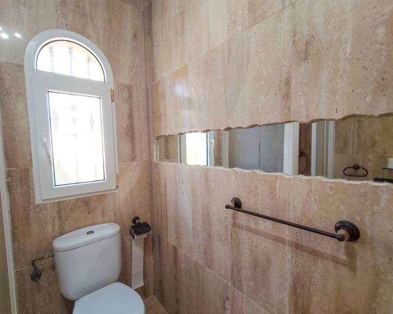 3 quarto Moradia para venda em Villamartin com piscina - 429 995 € (Ref: 10101502)