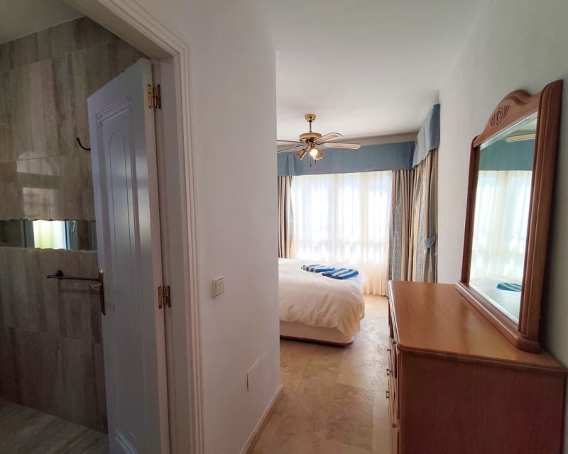3 quarto Moradia para venda em Villamartin com piscina - 429 995 € (Ref: 10101502)