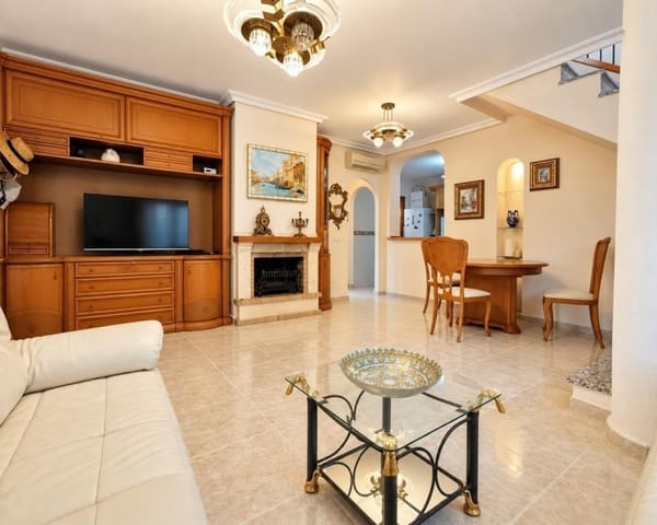 3 soveværelse Villa til salg i Villamartin, Orihuela med swimmingpool - € 369.000 (Ref: 10101504)