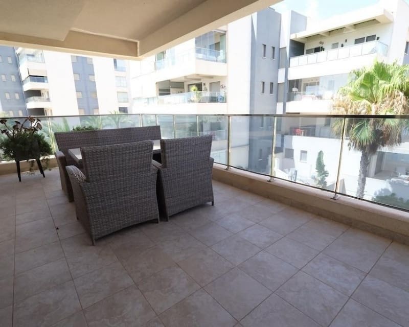 2 soveværelse Lejlighed til salg i Villamartin med swimmingpool garage - € 289.000 (Ref: 10101505)