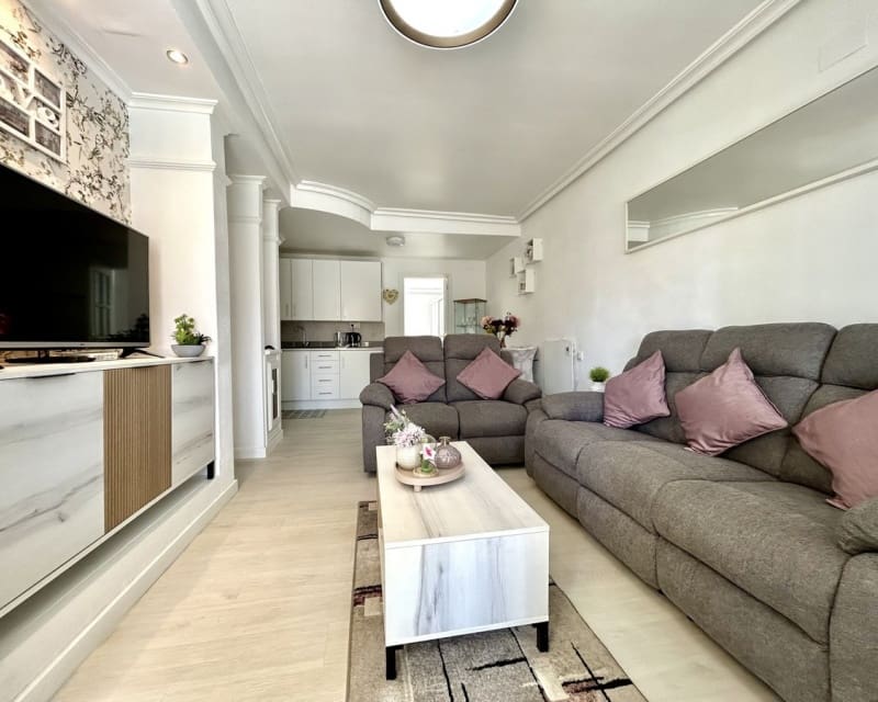 3 sovrum Hus till salu i Cabo Roig med pool garage - 219 995 € (Ref: 10101506)