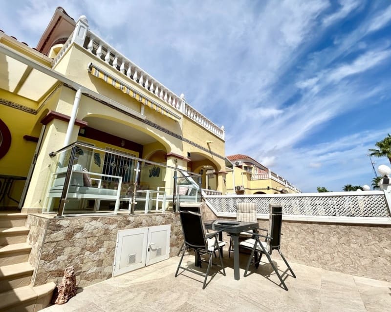 3 sovrum Hus till salu i Cabo Roig med pool garage - 219 995 € (Ref: 10101506)