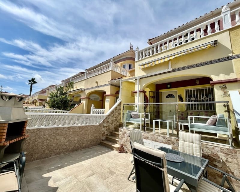 3 sovrum Hus till salu i Cabo Roig med pool garage - 219 995 € (Ref: 10101506)