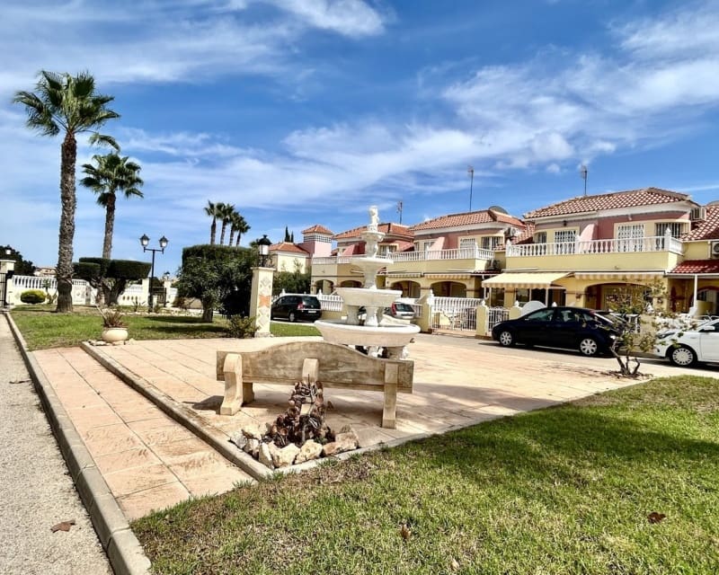 3 sovrum Hus till salu i Cabo Roig med pool garage - 219 995 € (Ref: 10101506)