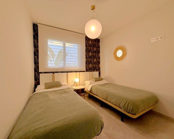 2 soverom Leilighet til salgs i Villamartin, Orihuela med svømmebasseng garasje - € 249 000 (Ref: 10101516)