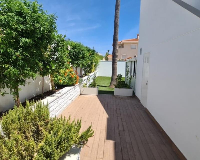3 sovrum Villa till salu i Dona Pepa med pool - 530 000 € (Ref: 10101517)