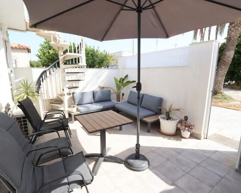 3 sypialnia Bungalow na sprzedaż w La Torreta z basenem garażem - 145 000 € (Ref: 10101519)