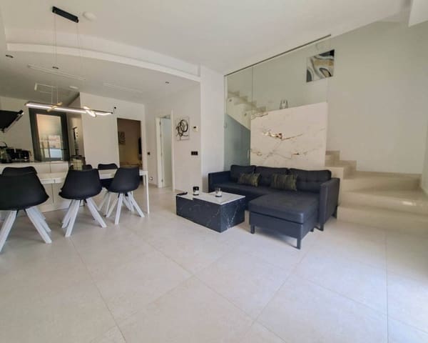 3 soverom Hus til salgs i Villamartin, Orihuela med svømmebasseng - € 330 000 (Ref: 10101521)