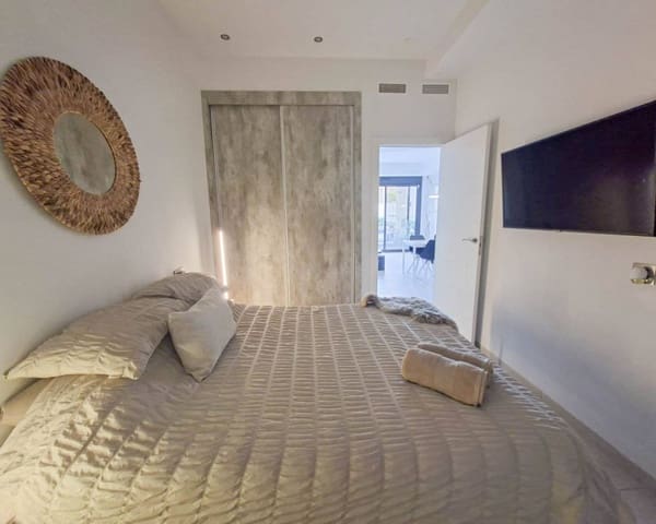 3 soverom Hus til salgs i Villamartin, Orihuela med svømmebasseng - € 330 000 (Ref: 10101521)