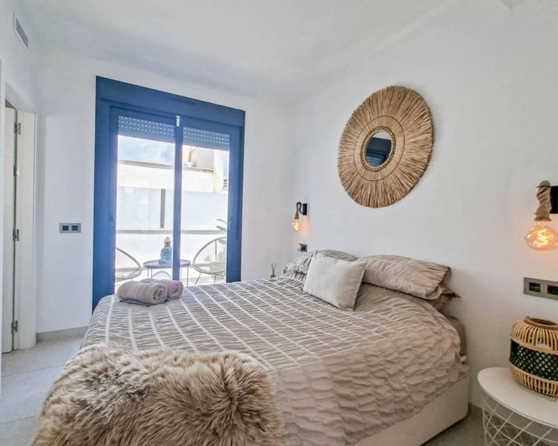 3 soverom Hus til salgs i Villamartin med svømmebasseng - € 330 000 (Ref: 10101521)