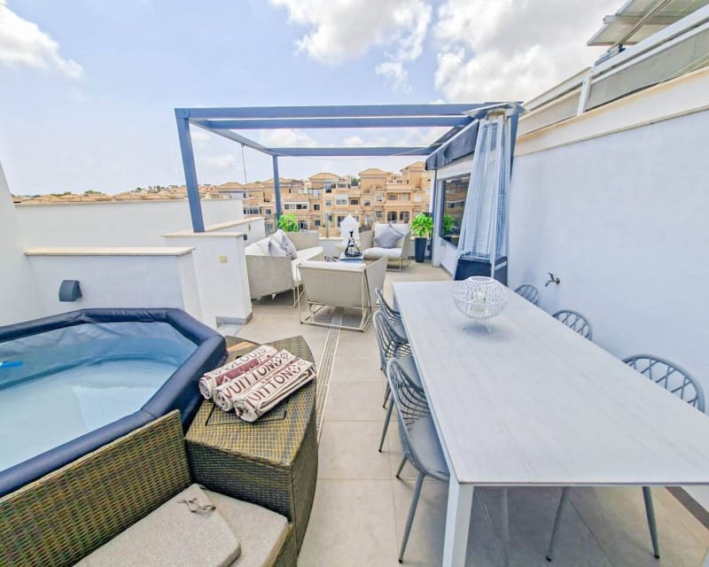 3 soverom Hus til salgs i Villamartin med svømmebasseng - € 330 000 (Ref: 10101521)