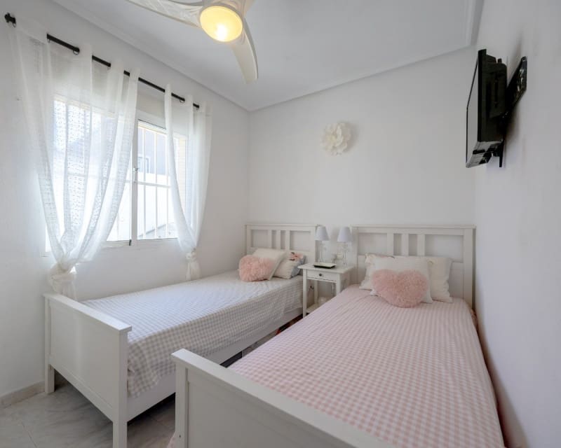 4 soverom Villa til salgs i Benimar med svømmebasseng garasje - € 379 950 (Ref: 10166995)