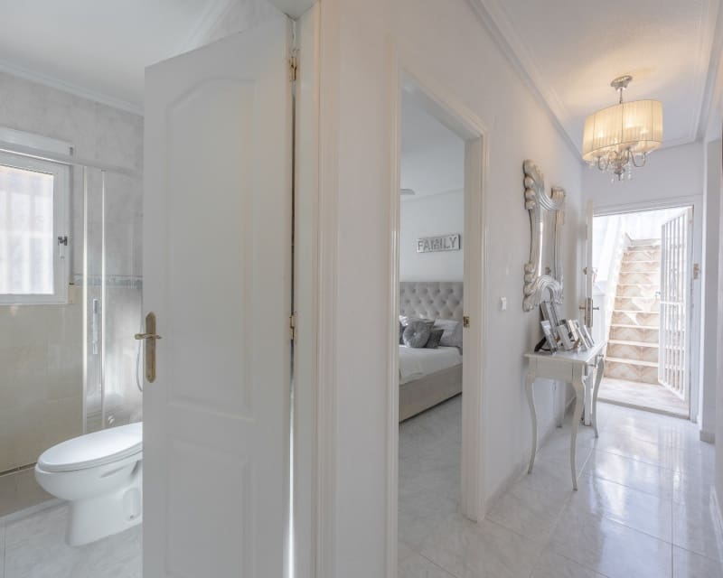 4 soverom Villa til salgs i Benimar med svømmebasseng garasje - € 379 950 (Ref: 10166995)