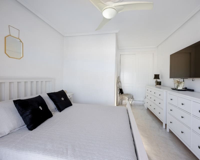 4 soverom Villa til salgs i Benimar med svømmebasseng garasje - € 379 950 (Ref: 10166995)