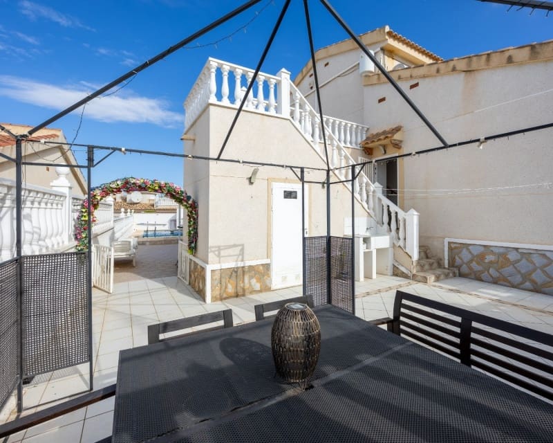 4 soverom Villa til salgs i Benimar med svømmebasseng garasje - € 379 950 (Ref: 10166995)