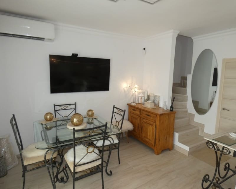 Casa de 2 habitaciones en Los Balcones en venta con piscina - 155.000 € (Ref: 10166997)