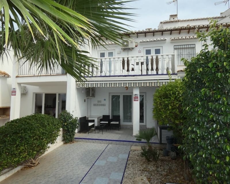 Casa de 2 habitaciones en Los Balcones en venta con piscina - 155.000 € (Ref: 10166997)