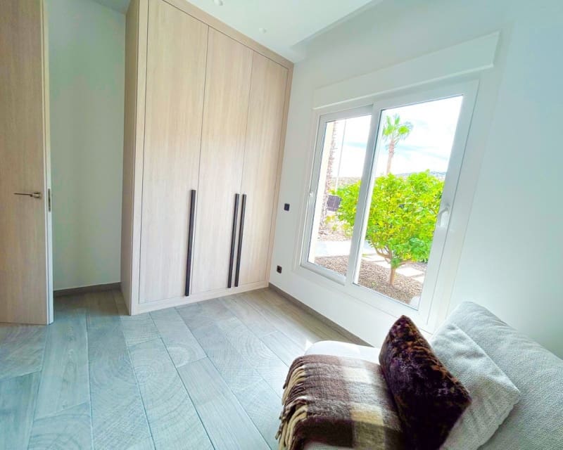 3 sypialnia Willa na sprzedaż w Algorfa z basenem garażem - 449 000 € (Ref: 10166998)