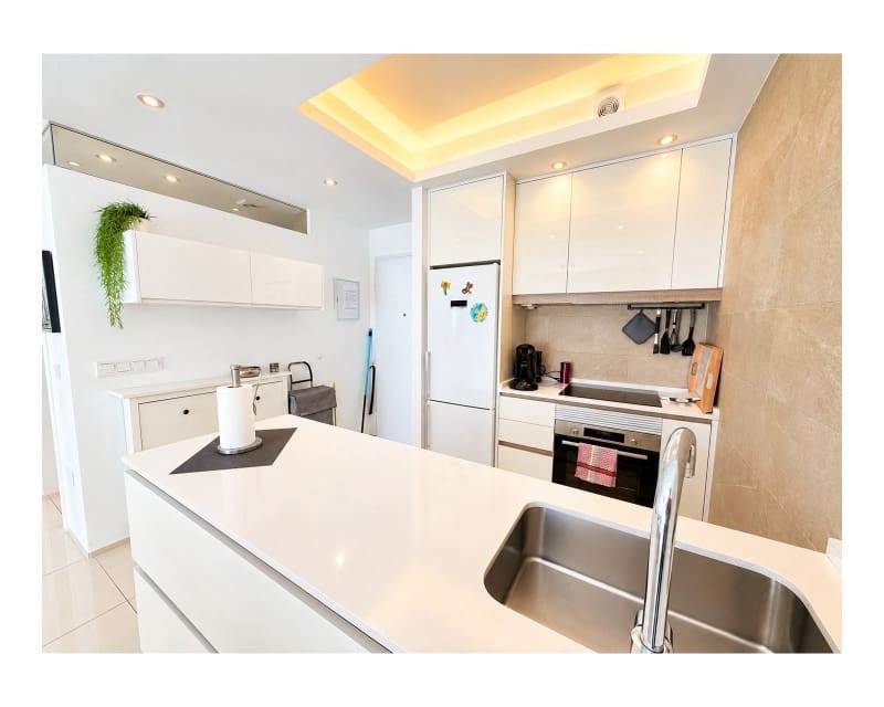 2 Zimmer Apartment zu verkaufen in Dona Pepa mit Pool - 260.000 € (Ref: 10167002)