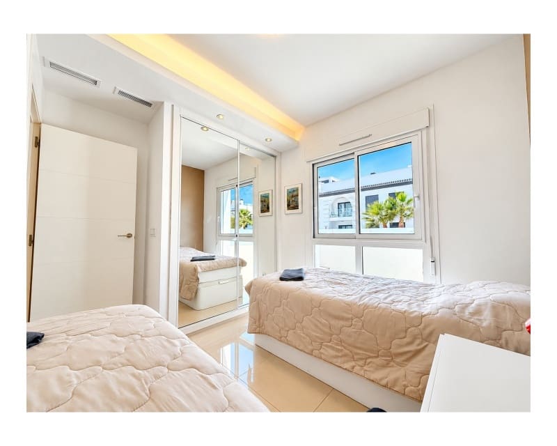 2 Zimmer Apartment zu verkaufen in Dona Pepa mit Pool - 260.000 € (Ref: 10167002)