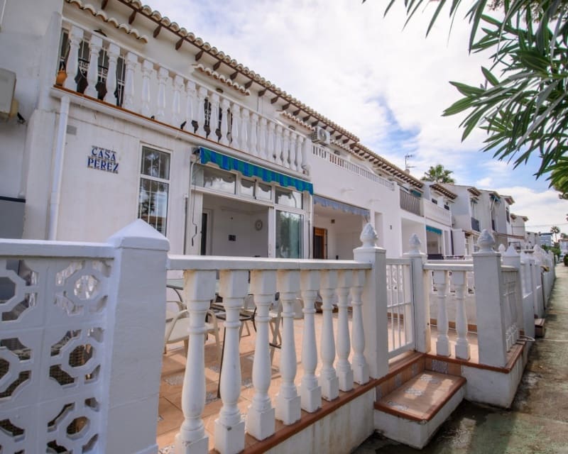 Casa de 2 habitaciones en Los Balcones en venta con piscina - 165.000 € (Ref: 10167008)
