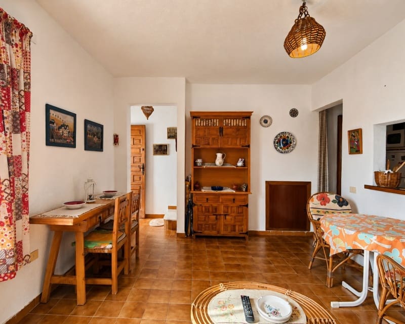 2 soveværelse Byhus til salg i Torrevieja med swimmingpool garage - € 210.000 (Ref: 10167009)